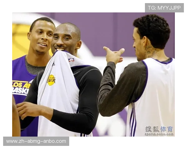 洛杉矶湖人官方微博的动态与粉丝互动